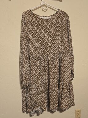 Woven Pattern Long Sleeve Tiered Dress - Beige/Black